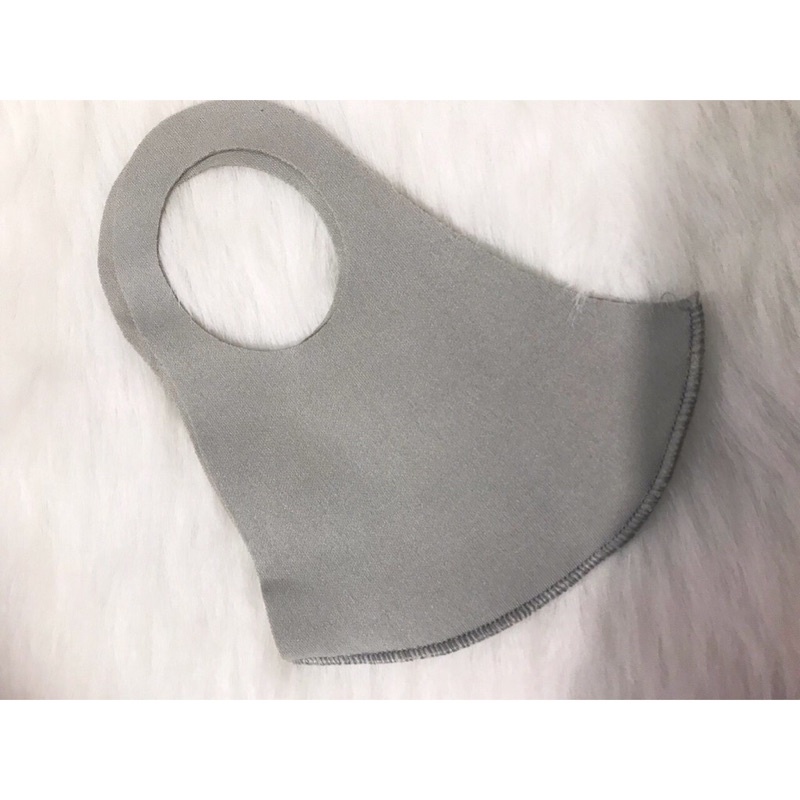 Khẩu trang vải Poly kháng nước 2 lớp