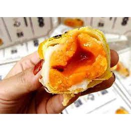 Bánh trứng muối tan chảy