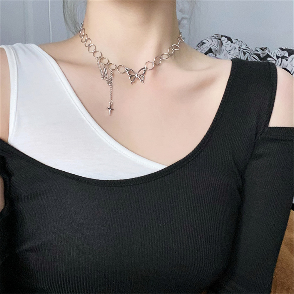 Vòng cổ khoen tròn phối mặt hình ngôi sao và bướm cá tính xinh xắn
