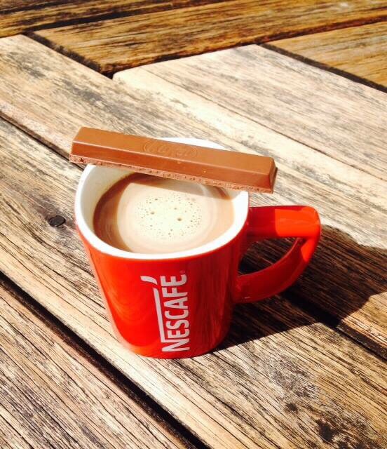 Kitkat Socola hộp 48 thanh x17g date 2024