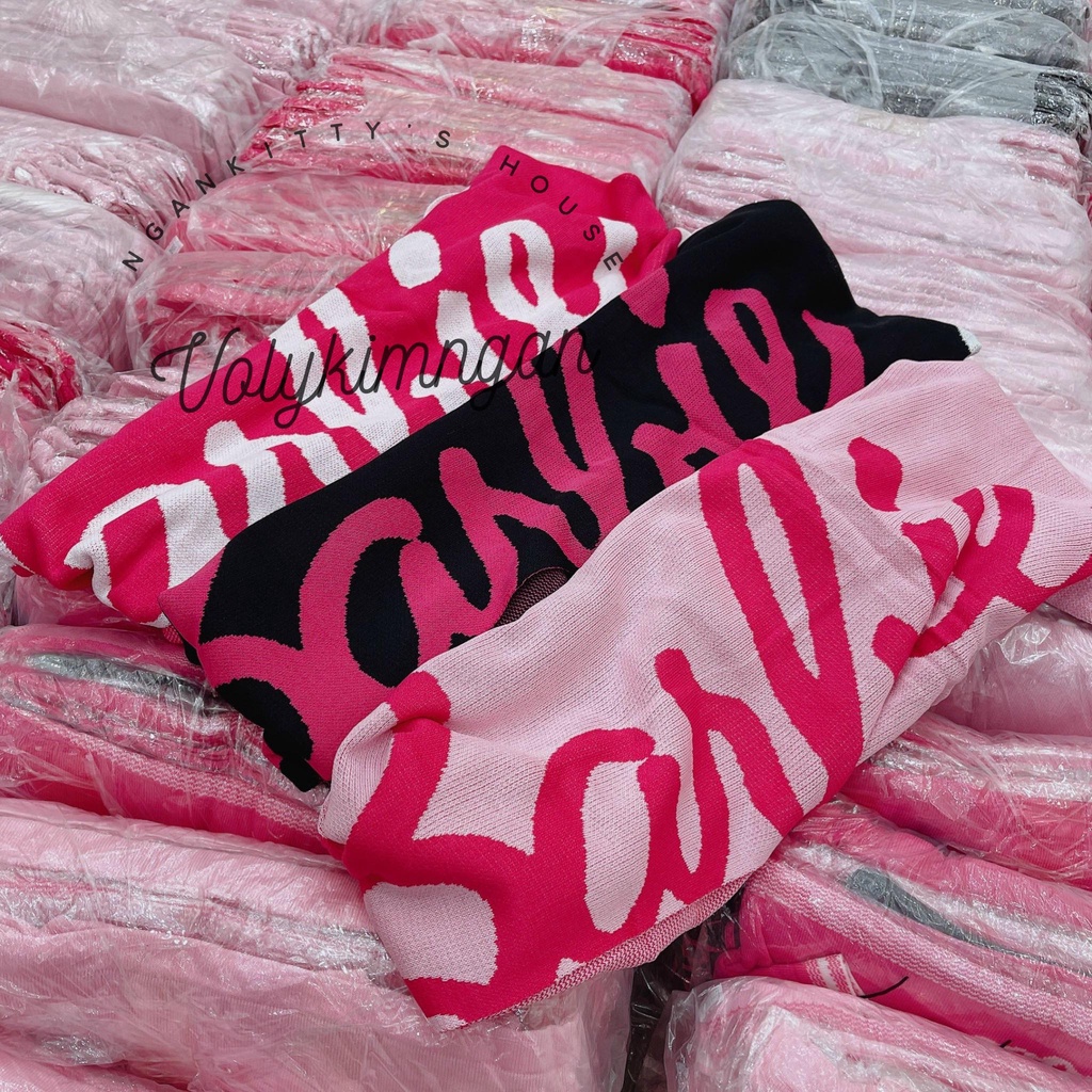 Đầm 3 lỗ xẻ Barbie