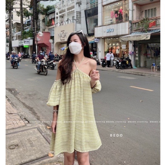 Đầm cổ yếm tay bồng freesize - Lyn's Closet