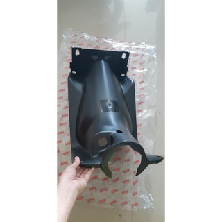 Ốp ổ khóa (Ốp bịt yếm) Mio 2004 - 2006