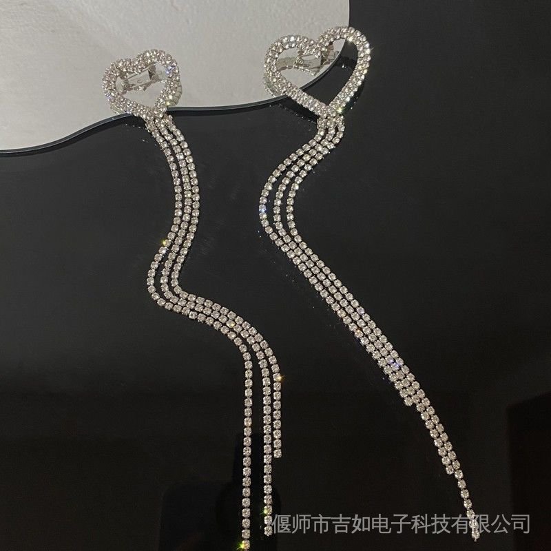 Ghim Cài Áo Khoác Vest Dáng Dài Đính Đá Phối Tua Rua Hình Trái Tim Thời Trang Chất Lượng Cao Chống Chói