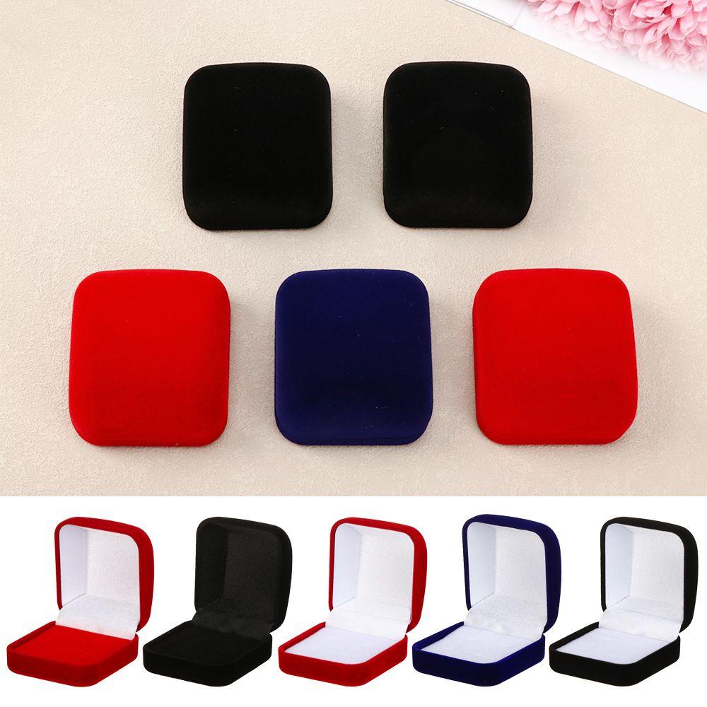 Hộp Đựng Nhẫn Bằng Vải Nhung Tinh Tế