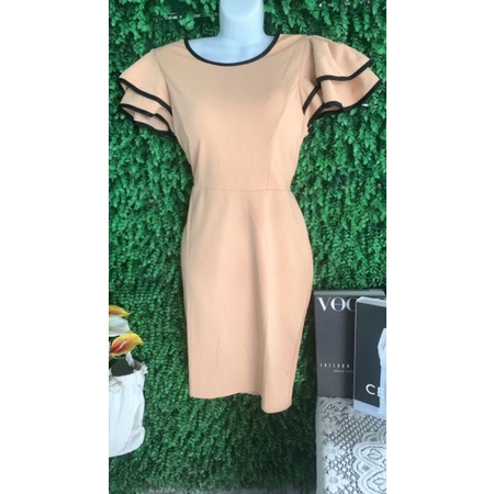 Thanh lý đầm body size M new