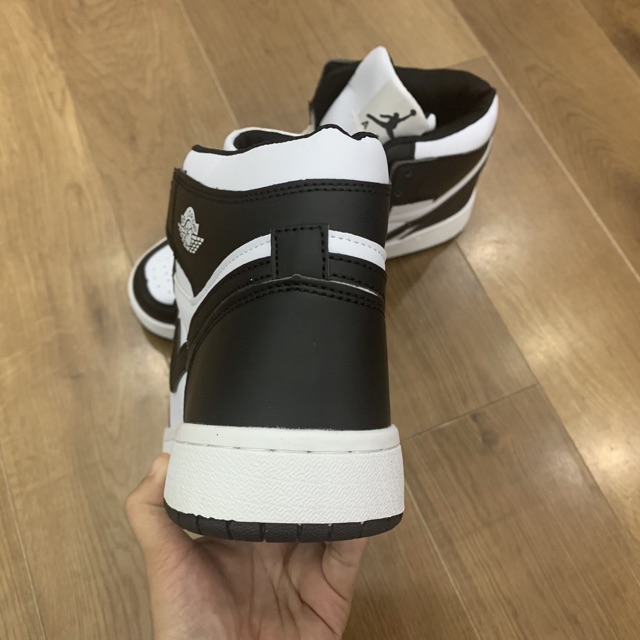 (Fullbox) Giầy Jordan 1 trắng đen chất đẹp giá rẻ | BigBuy360 - bigbuy360.vn