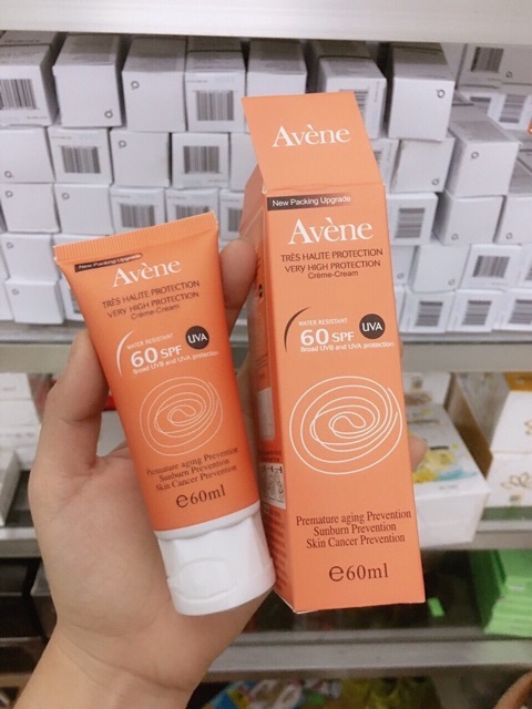 Kem chống nắng Avène SPF 60+ dành cho da nhạy cảm  60ml