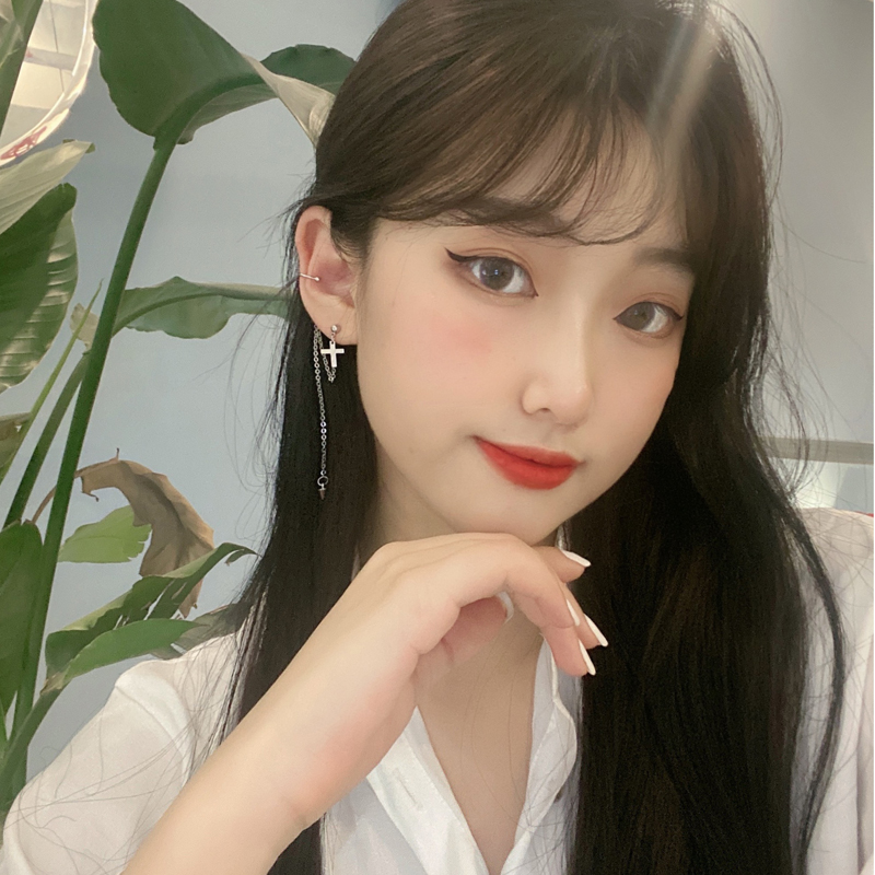 Khuyên Tai Thánh Giá Đơn Giản Cá Tính