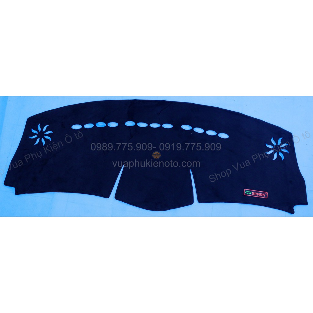 Thảm Taplo Chevrolet Spark 2004- 2012, 2013 -2018 Chất Liệu Da Vân Carbon hoặc Nhung 3 Lớp Chống Trượt