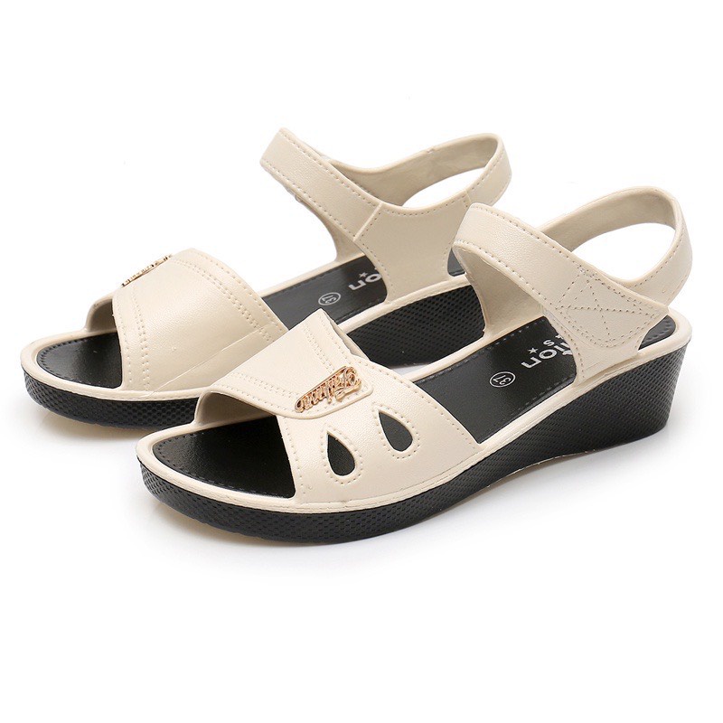Sandal nữ thời trang , đế cao su đúc đi bền,êm chân