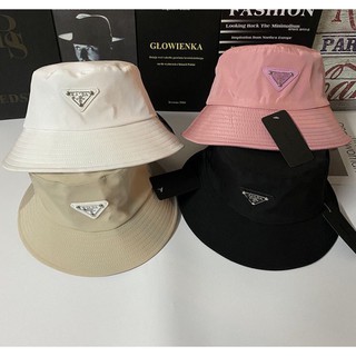 Mũ bucket vành rộng Prada