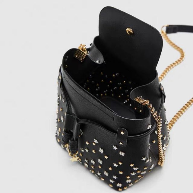 Túi za.ra đính sao