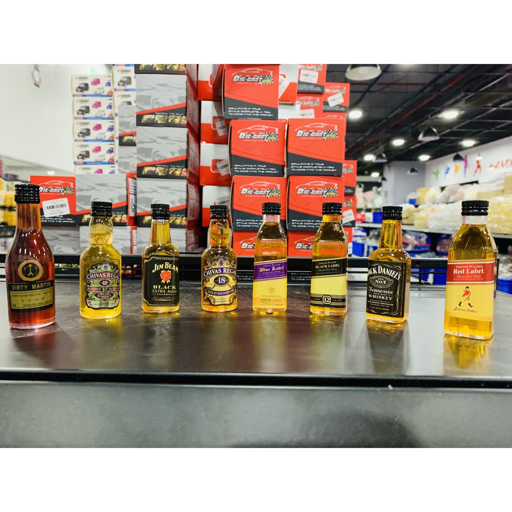 Chai rượu  trang trí bánh kem