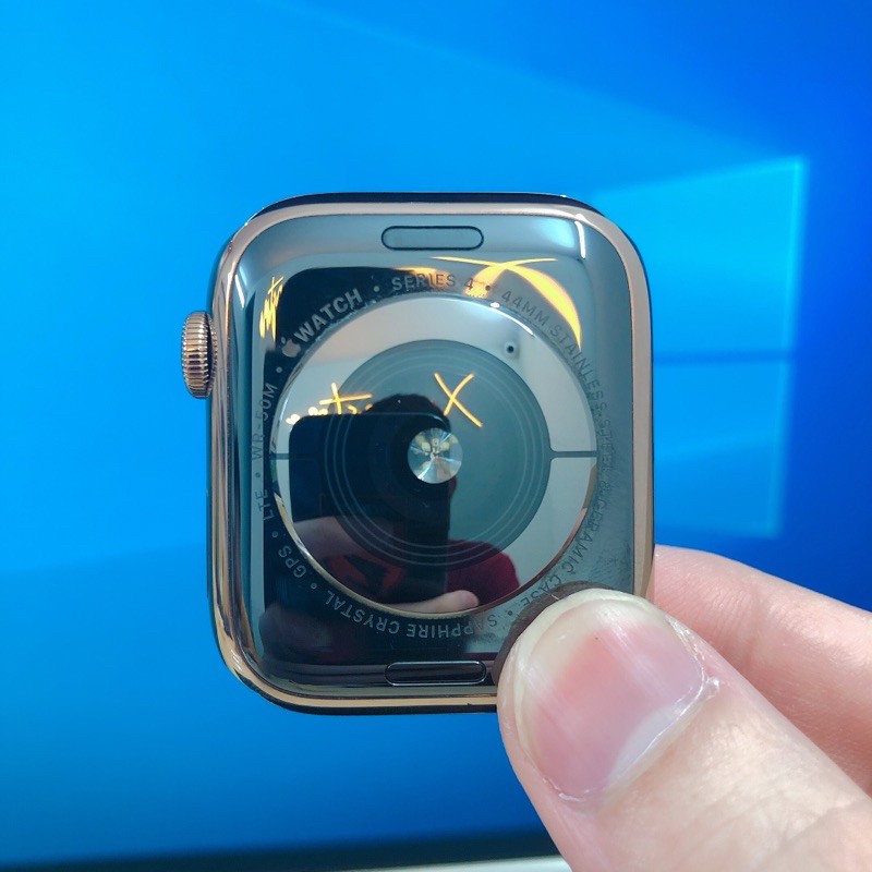 Apple watch series 4 thép 40mm và 44mm mới 99% bảo hành 12 tháng LỖI LÀ ĐỔI tại Xoăn Store