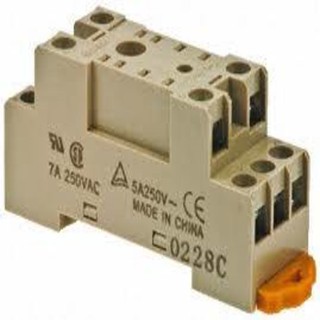 đế relay omron 8 chân dẹp PYF08A-N