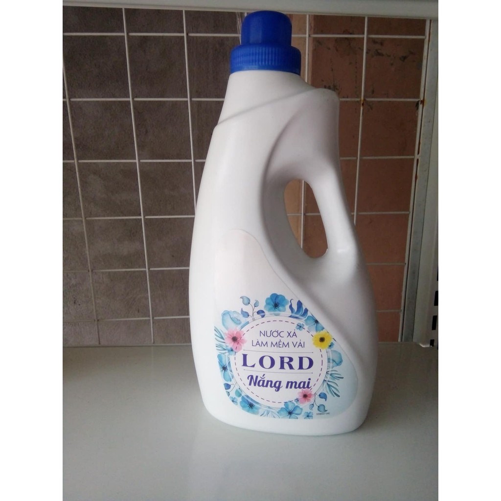 Nước xả vải lord 1.8 kg đủ 3 mùi hương