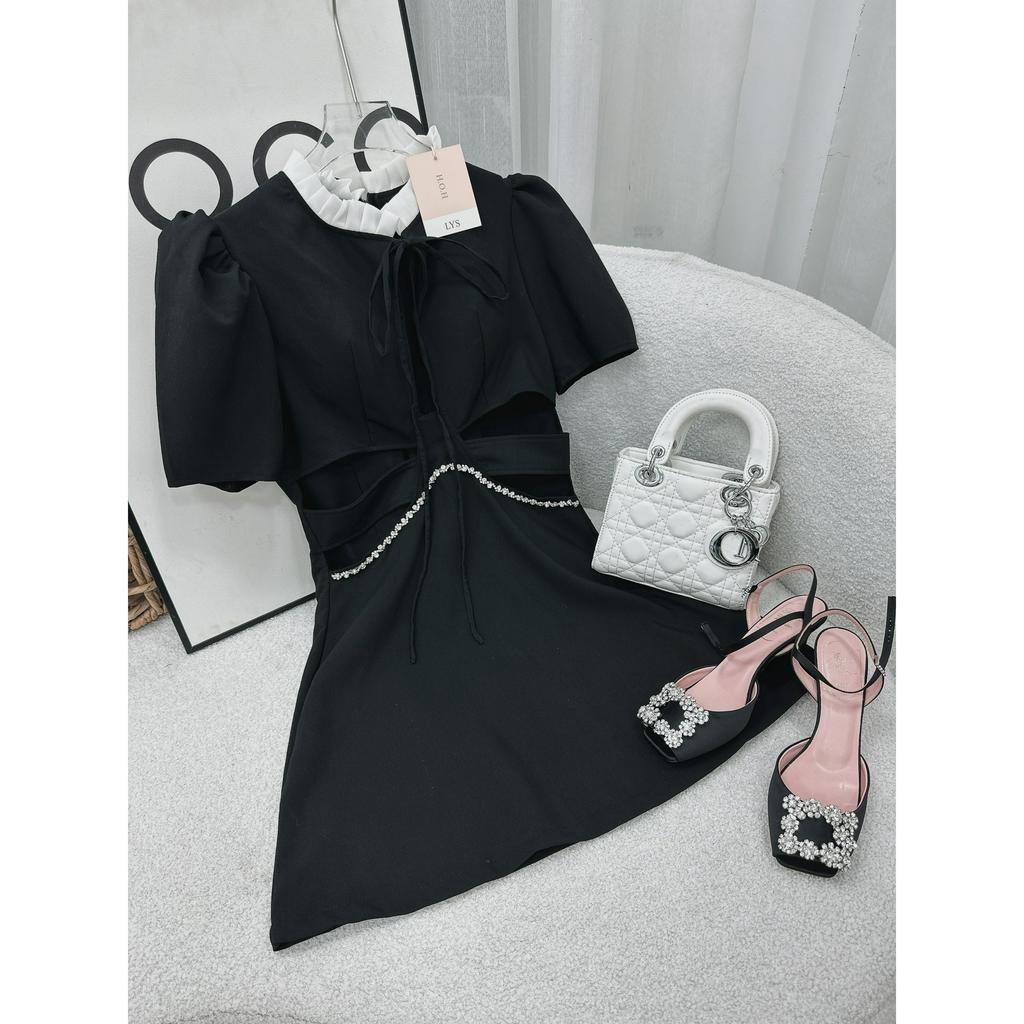 ĐẦM ĐEN KHOÉT EO NGỰC ĐÍNH CƯỜM BÈO CỔ TRẮNG TAY PHỒNG NHẸ