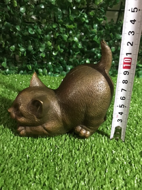 Tượng đồng con mèo
