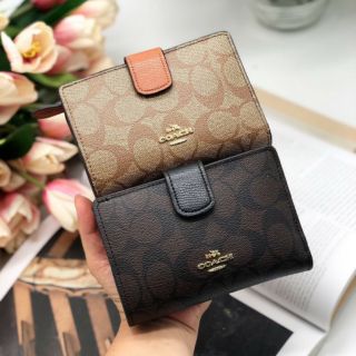 💚ví coach nắp gài nền chữ 💚