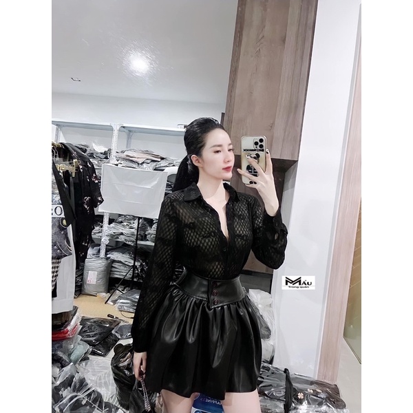 Áo sơmi ren chữ