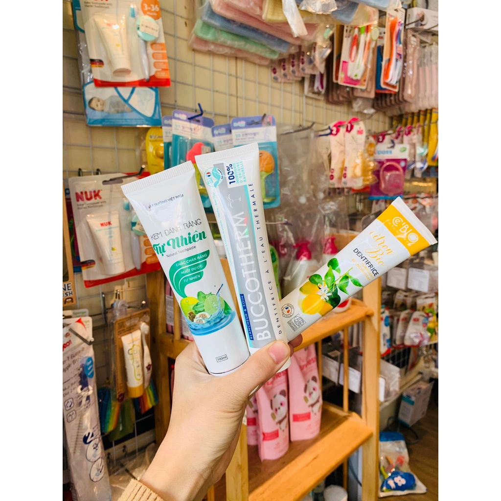 Kem đánh răng Tự Nhiên an toàn dùng được cho người lớn và trẻ em