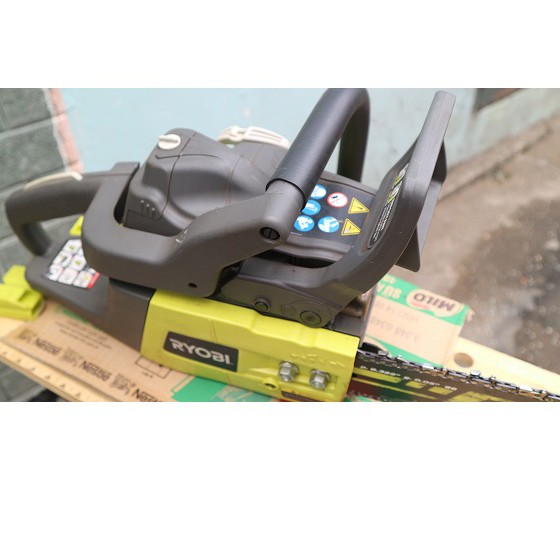 Cưa xích xăng 2 thì Ryobi 46CC lam 400mm