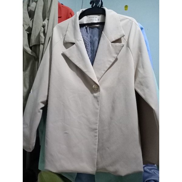 Áo vest khách chốt trên live