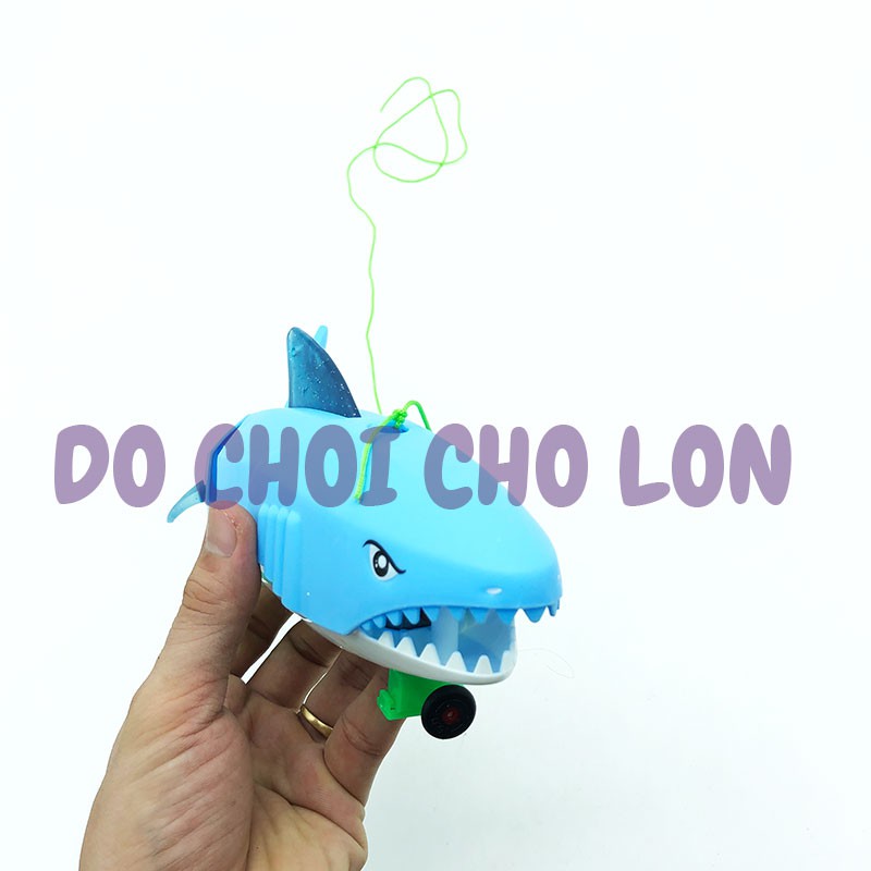 Đồ chơi mô hình con cá mập bằng nhựa chạy pin có đèn nhạc 773