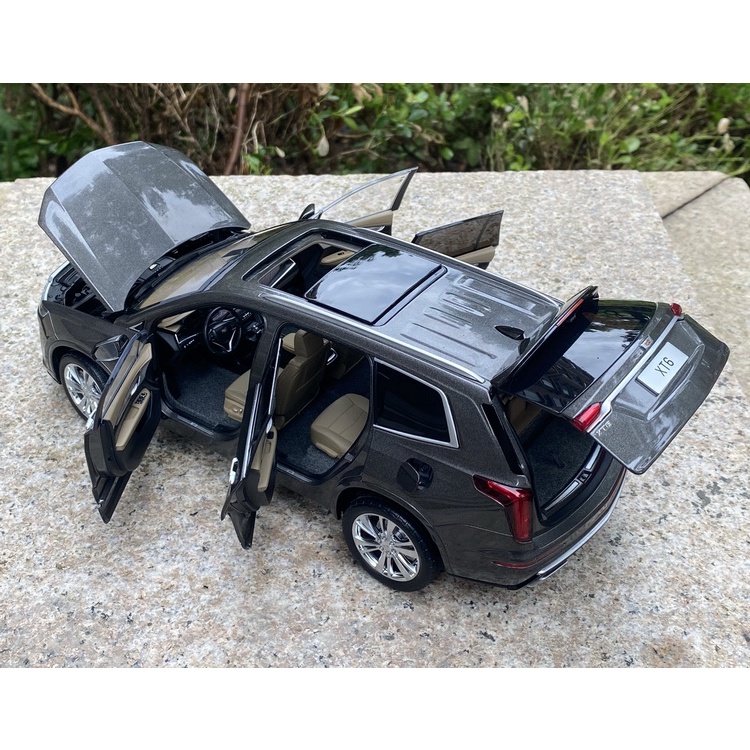 Mô hình xe  SUV Cadillac XT6  tỉ lệ 1:18