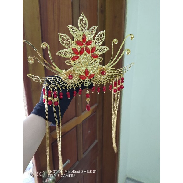 kim quan cô dâu xinh xắn