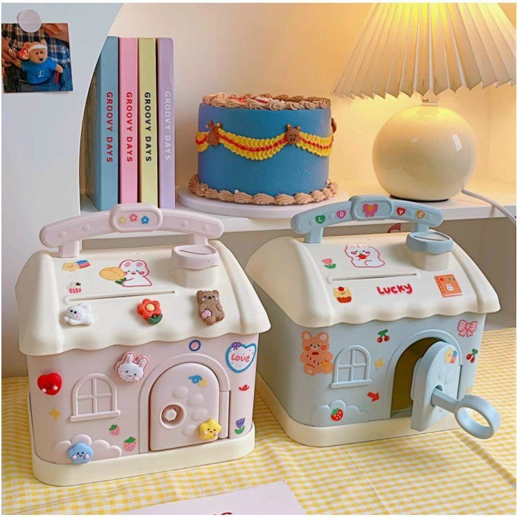 Hộp đựng tiền tiết kiệm hình ngôi nhà có khóa dễ thương kèm sticker, két sắt mini cho bé