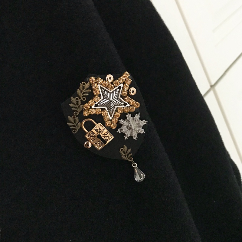 Ghim Cài Áo Đính Ngọc Trai Nhân Tạo Phong Cách Baroque Thời Trang