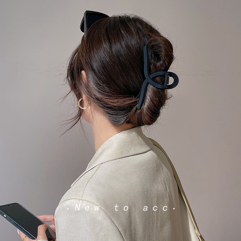 Kẹp tóc răng cá mập xinh xắn dành cho nữ