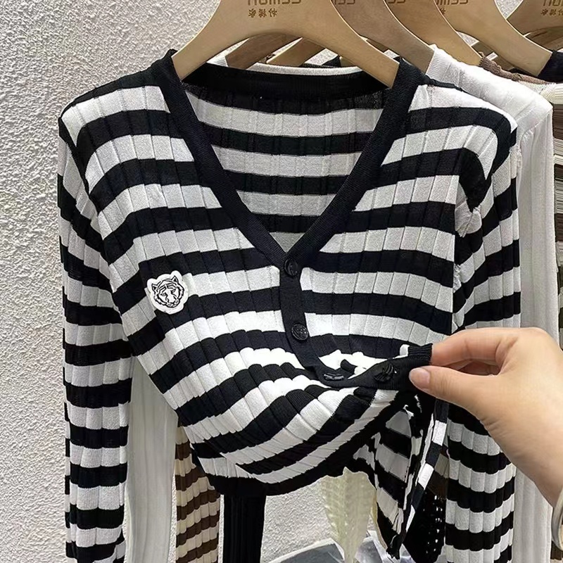 【ZHELIHANGFEI】Áo Cardigan Dệt Kim Tay Dài Cổ Chữ V Họa Tiết Kẻ Sọc Thời Trang