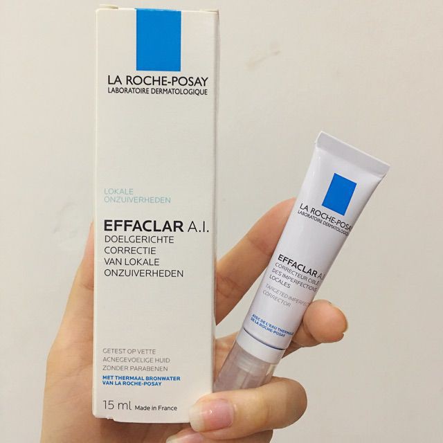 Kem La Roche Posay Effaclar A.I chấm mụn sưng viêm 15ml