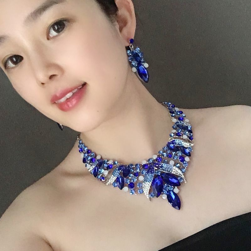 ❤Bộ Vòng cổ + Bông Tai Thời Trang Đáng Yêu Cho Nữ✪Vòng cổ Mặt Đá Pha Lê Xanh Sang Trọng Cho Nữ◈Áo Choàng Dạ Hội Trang Trí Sang Trọng✪Vòng cổ Xương Cá Phong Cách Âu Mỹ