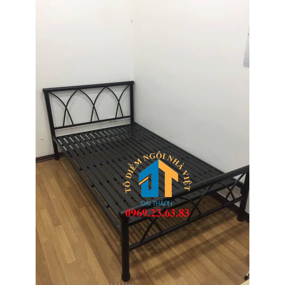 Giường sắt tròn cao cấp đen chéo 160 x 200 | BigBuy360 - bigbuy360.vn