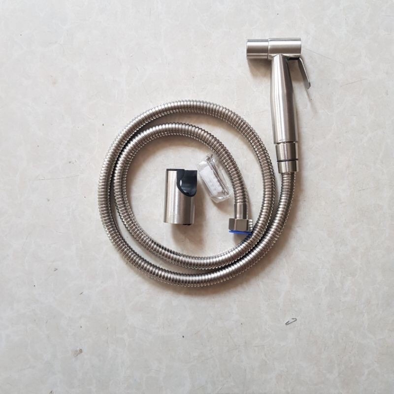 Xịt vệ sinh dây 3 lớp đầu xịt inox 304
