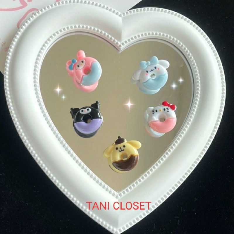 Kẹp tóc mini Sanrio Hình Bánh Vòng