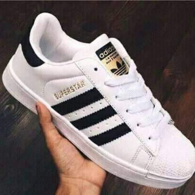 Giày adidas 3 sọc mũi Sò