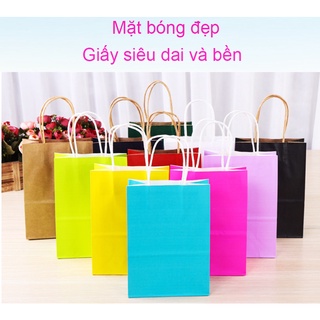 Túi giấy đựng quà tặng quai xoắn nhiều màu và nhiều size