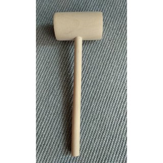 búa gỗ dùng đóng các phụ kiện