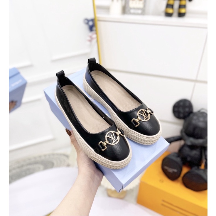 Giày búp nê lv tag tròn đế bệt fullbox hàng quảng châu cao cấp