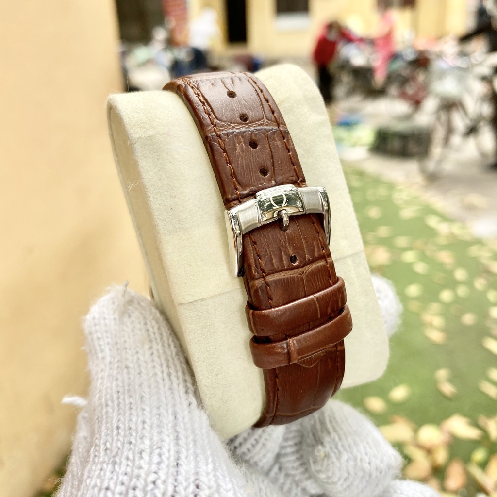 Đồng Hồ NAM OM031 DÂY DA Mặt TRẮNG Chống Xước, Chống Nước TUYỆT ĐỐI  - TẶNG Ví Da, 1 Vòng Đá tỳ Hưu + 2 pin AG4 | BigBuy360 - bigbuy360.vn