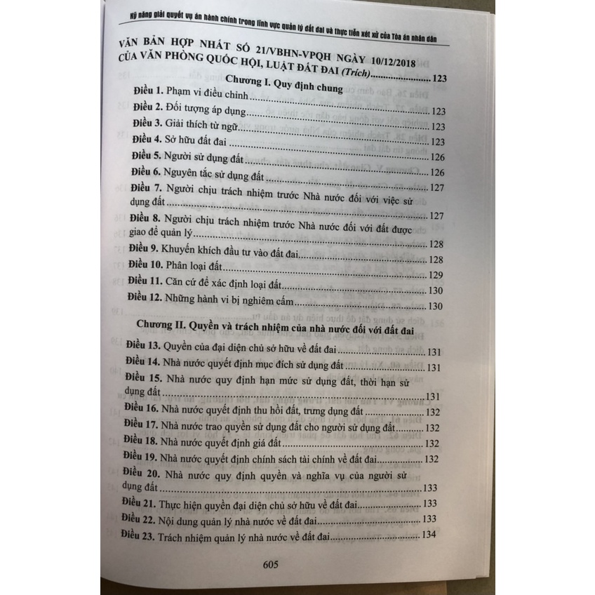 Sách - Một số vấn đề pháp lý về hộ chiếu vaccine