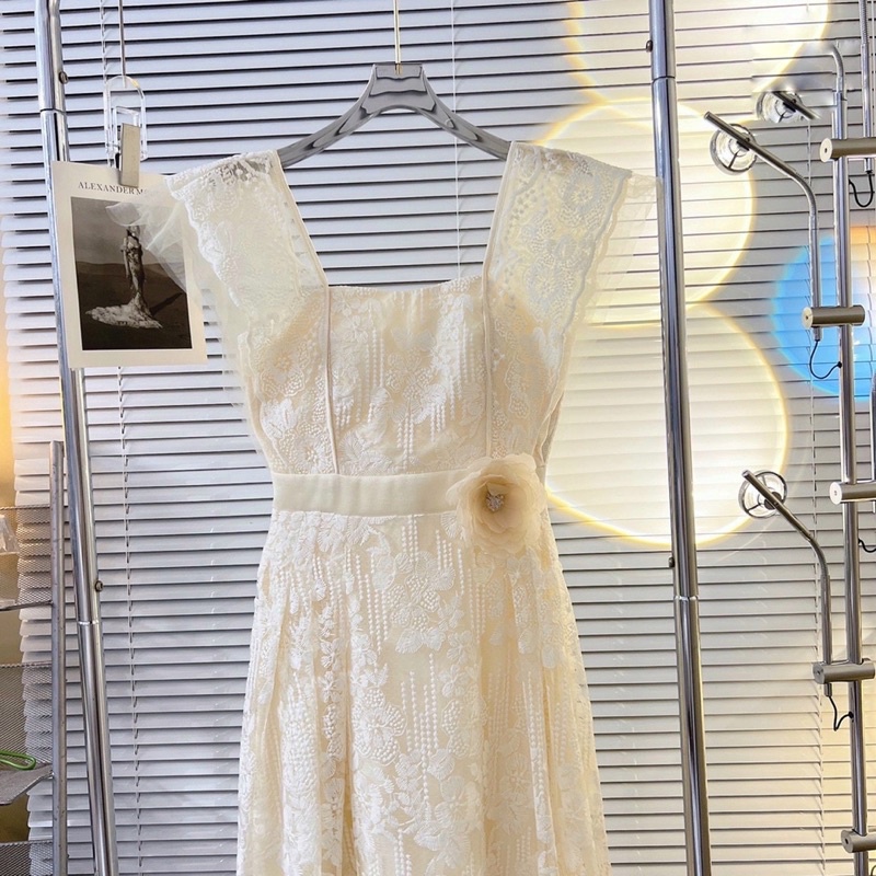 Váy ren cánh tiên