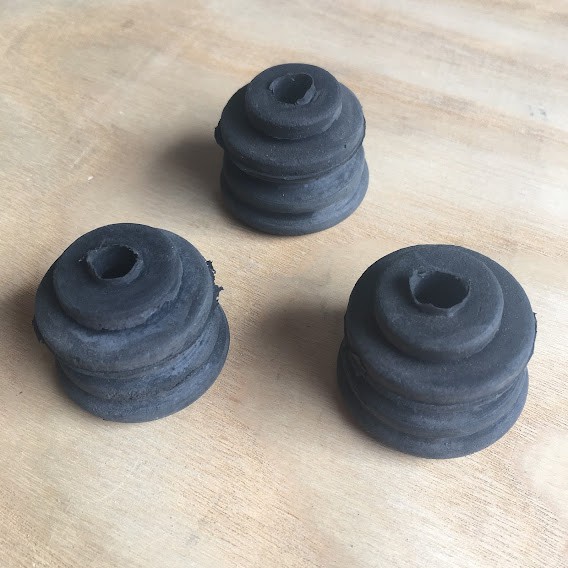 Combo 3 Cao Su Chân Block Máy Lạnh