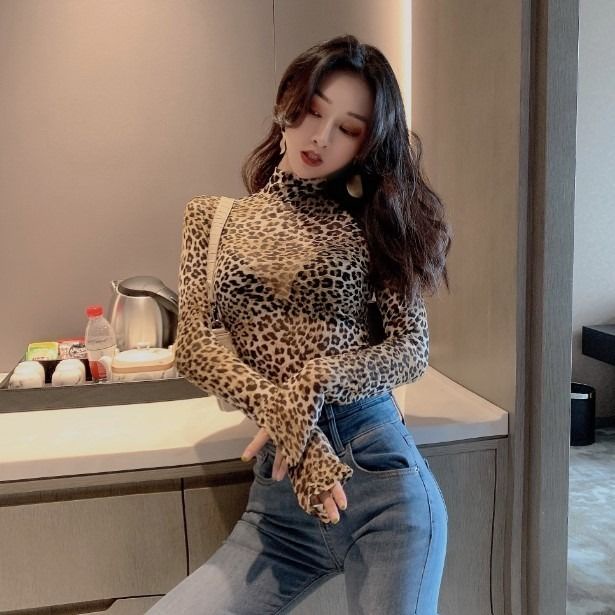 Áo thun tay dài cổ lọ dáng ôm in họa tiết da báo kiểu vintage thời trang mùa thu cho nữ