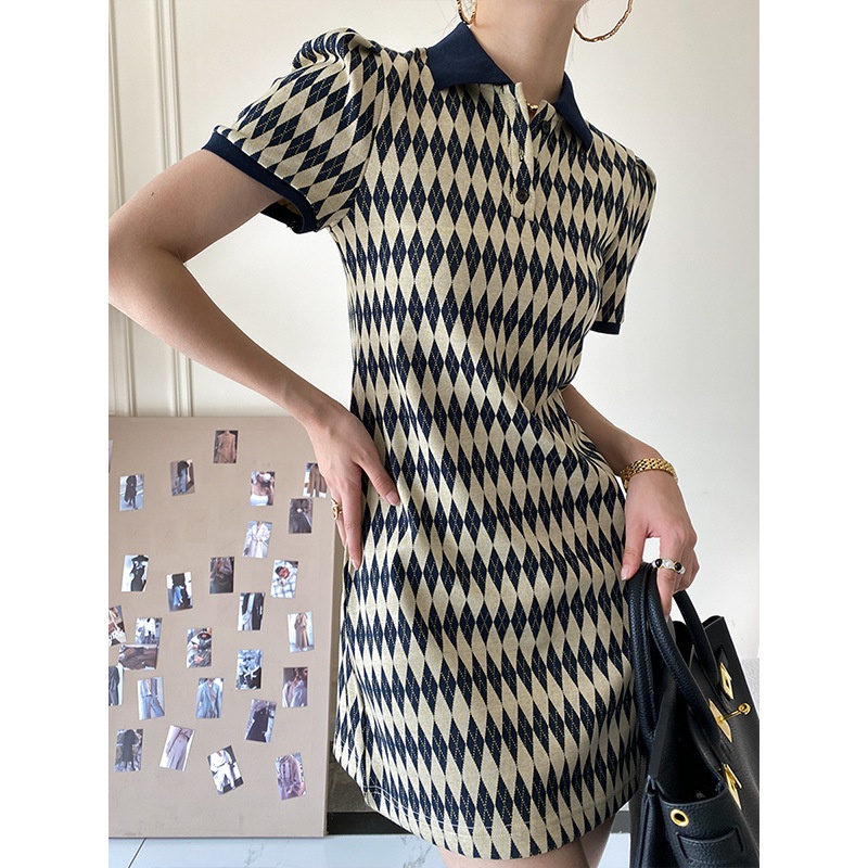 Đầm polo họa tiết hình thoi cổ phối với chất liệu thun mềm mát tay siêu dễ thương
